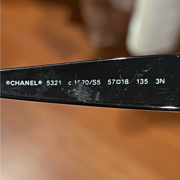 Chanel CC Interlocking cat eye sunglasses - Picture 14 of 14